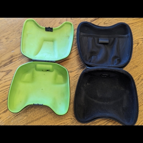 Nividia Shield Portable Systems for gaming + 3 Nyko HDMI TV Charging docks - Picture 5 of 7